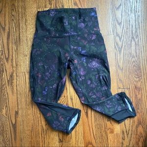 Lululemon crop dark floral leggings